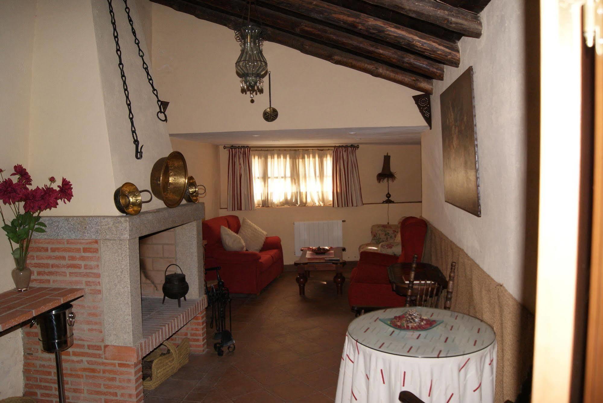 Hotel Rural La Fontanilla Фрехеналь-де-ла-Сьерра Экстерьер фото
